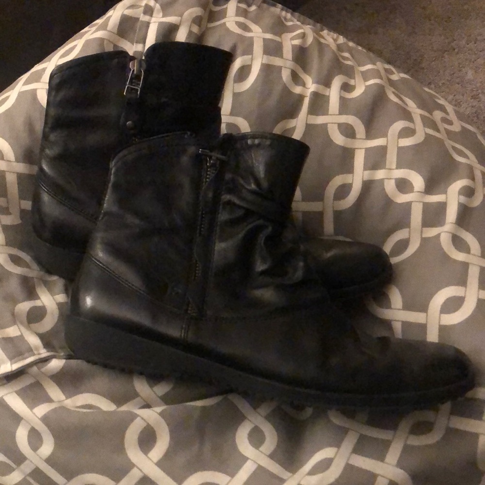 Joseph seibel double zipper leather ankle boot size 41